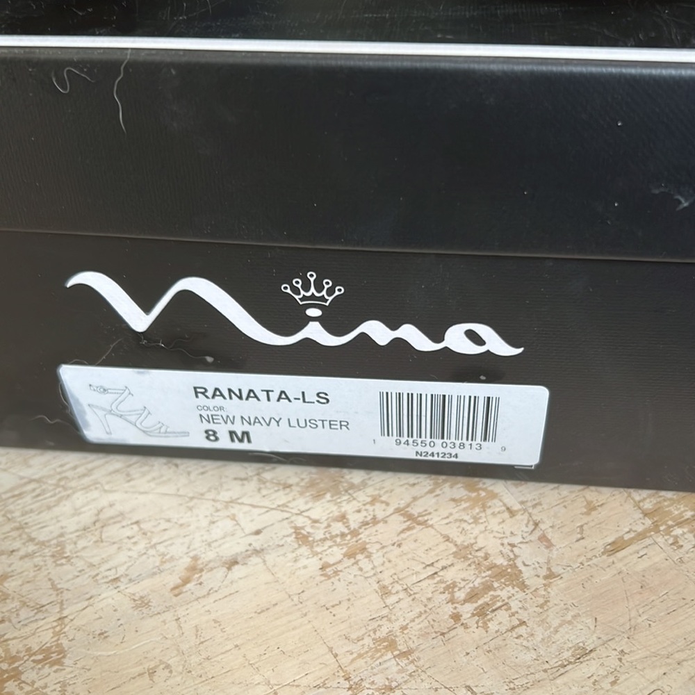 Shoes - Picture 4 of 5